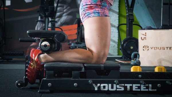 Скамья YOUSTEEL HIP GLUTE для мышц бедра/ягодичных