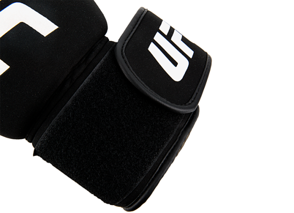 Перчатки для бокса и ММА UFC Черные REG