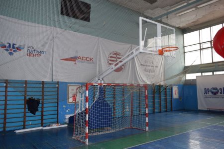 Мобильная баскетбольная стойка игровая с щитом 180х105 см