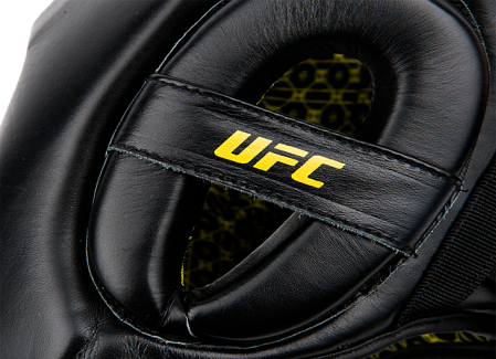 Шлем с защитой щек на шнуровке UFC