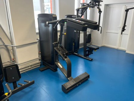Тренажер для икроножных мышц SPIRIT SP-3515 со стеком 90 кг