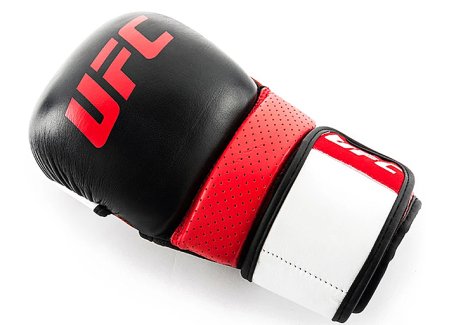 Перчатки для спарринга UFC PRO S/M Черные