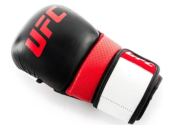 Перчатки для спарринга UFC PRO