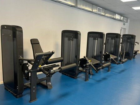 Сгибание ног сидя SPIRIT SP-3505 со стеком 90 кг