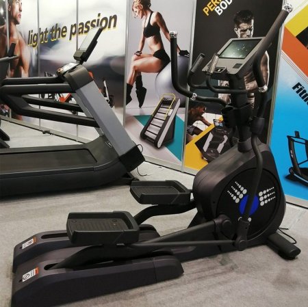 Эллиптический тренажер Pangolin Fitness 2010LED