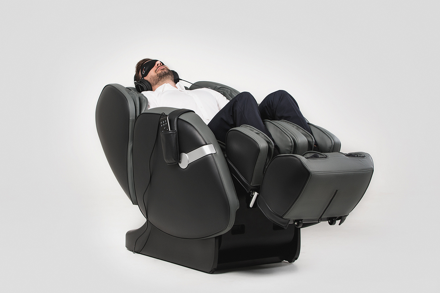 Массажное кресло BetaSonic 2 Braintronics grey-black