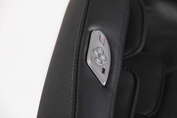 Массажное кресло Casada AlphaSonic 2 Black